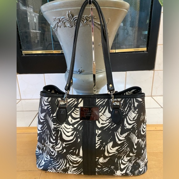 L.A.M.B. Handbags - L.A.M.B. by Gwen Stefani Percy X-Large Vintage Tote Handbag, Blk/Wht,Leather PVC